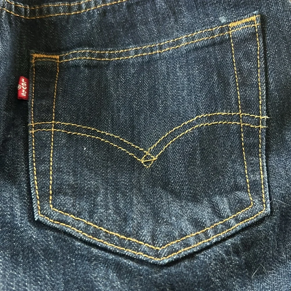 New Levi’s Original 501 dark wash waterless strait leg leather tag button front